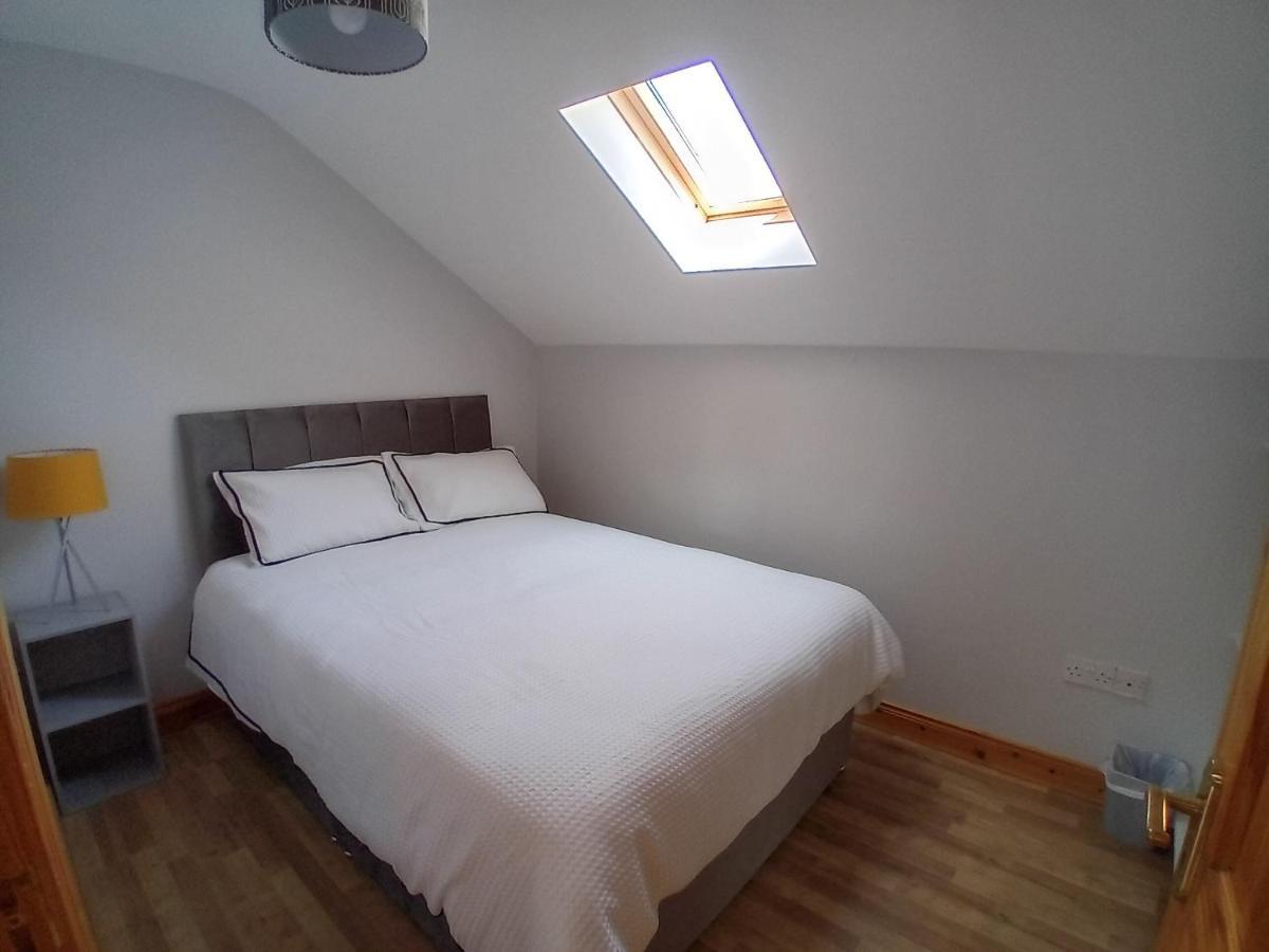 The Red Door Townhouse Apartment Ardara Buitenkant foto