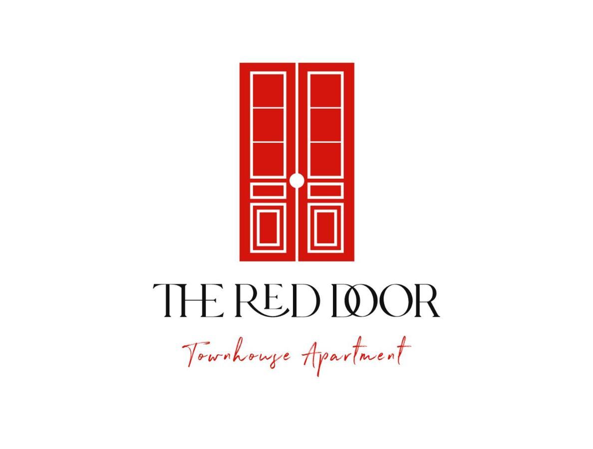 The Red Door Townhouse Apartment Ardara Buitenkant foto